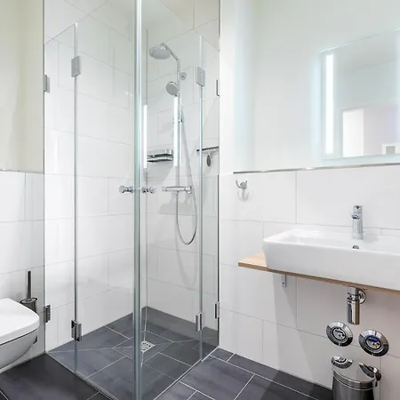 Godewindpark Deluxe-apartment 1-07 Mit West-loggia 뤼베크